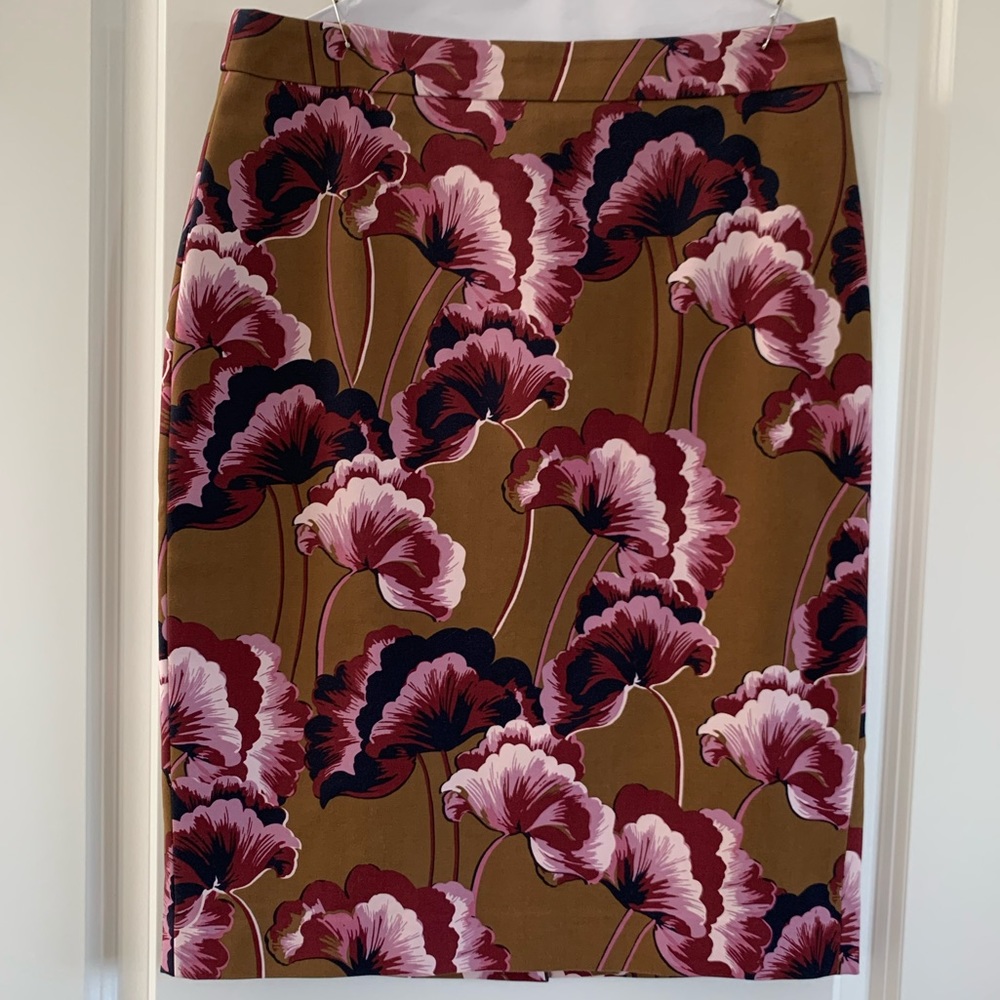 Ann Taylor lined A-line skirt Sz 6